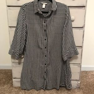 Gingham button up dress with pockets